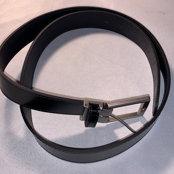 Black leather belt - Picture 1 of 5